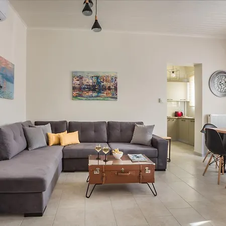 The Lagoon Luxury House *